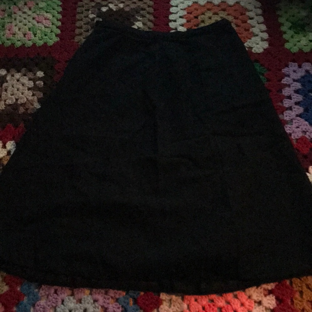 black skirt